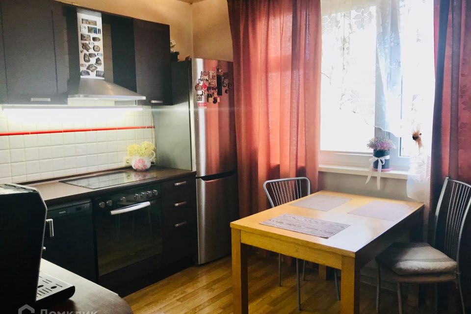 Продаётся 3-комнатная квартира, 81.2 м²