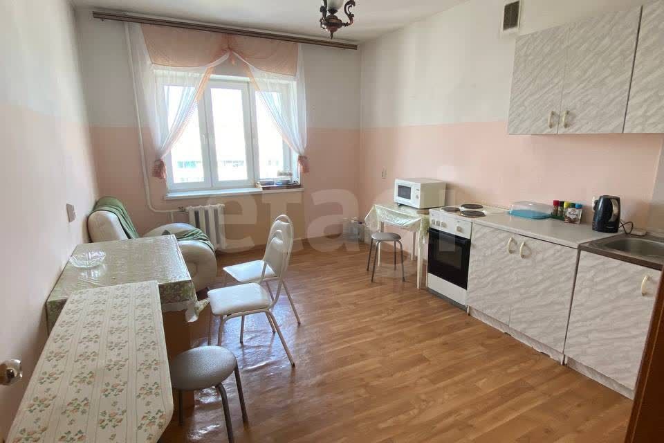 Сдаётся 3-комнатная квартира, 85 м²