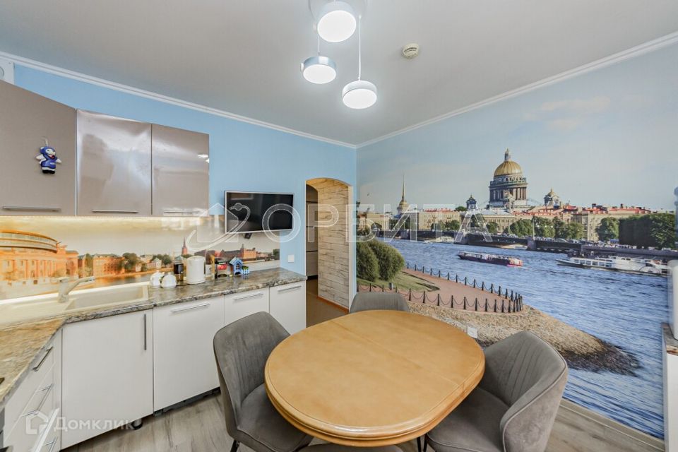 Продаётся 2-комнатная квартира, 63.4 м²