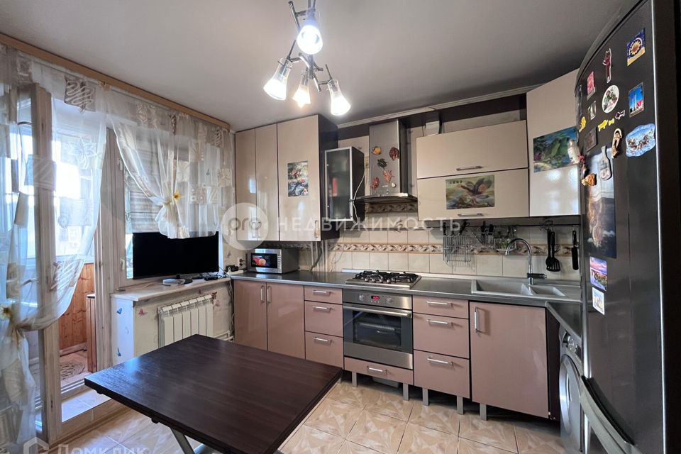 Продаётся 1-комнатная квартира, 40.4 м²