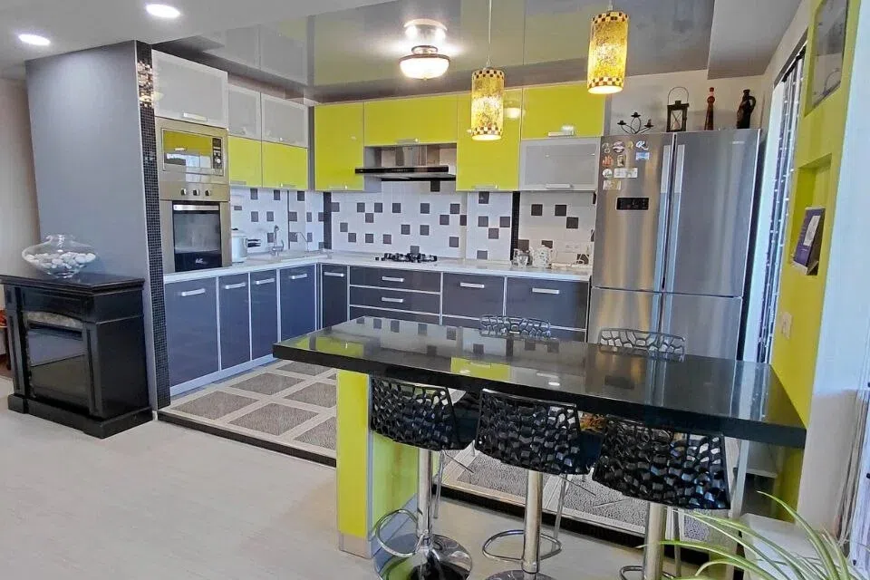 Продаётся 3-комнатная квартира, 82.2 м²