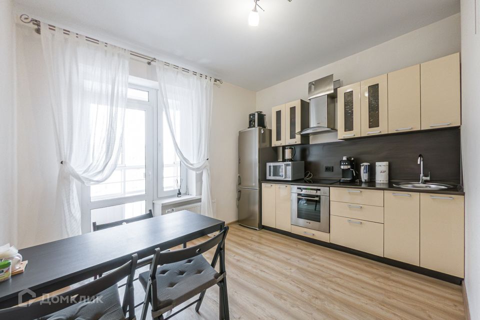 Продаётся 1-комнатная квартира, 38.1 м²