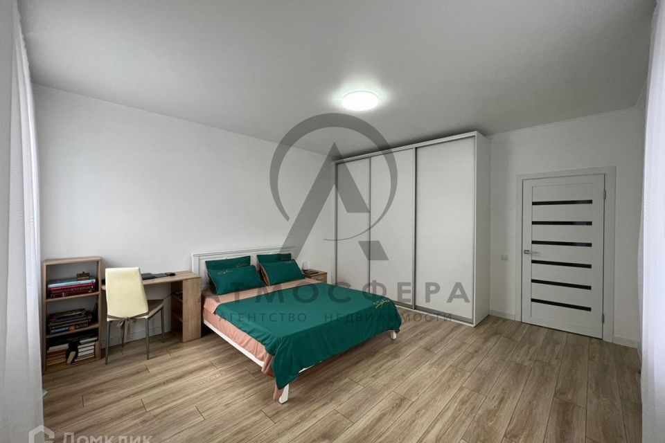 Продаётся 1-комнатная квартира, 37.8 м²