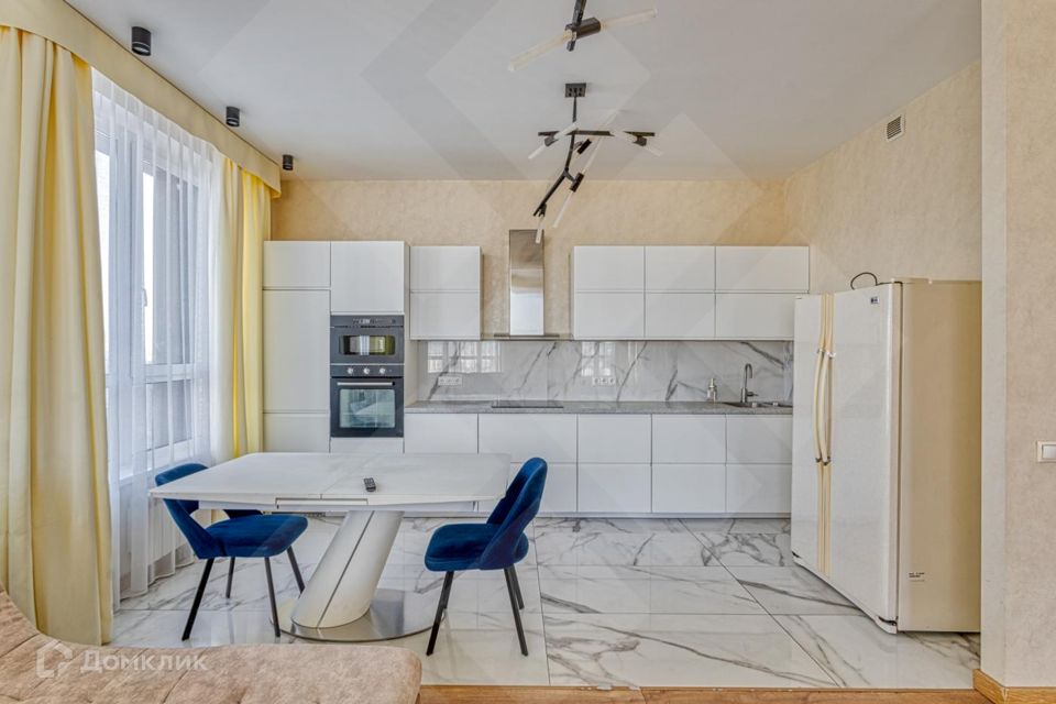 Продаётся 3-комнатная квартира, 96 м²