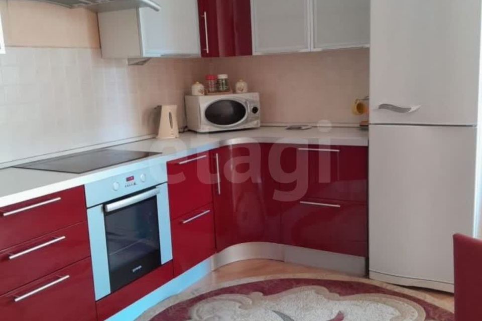Сдаётся 1-комнатная квартира, 54 м²