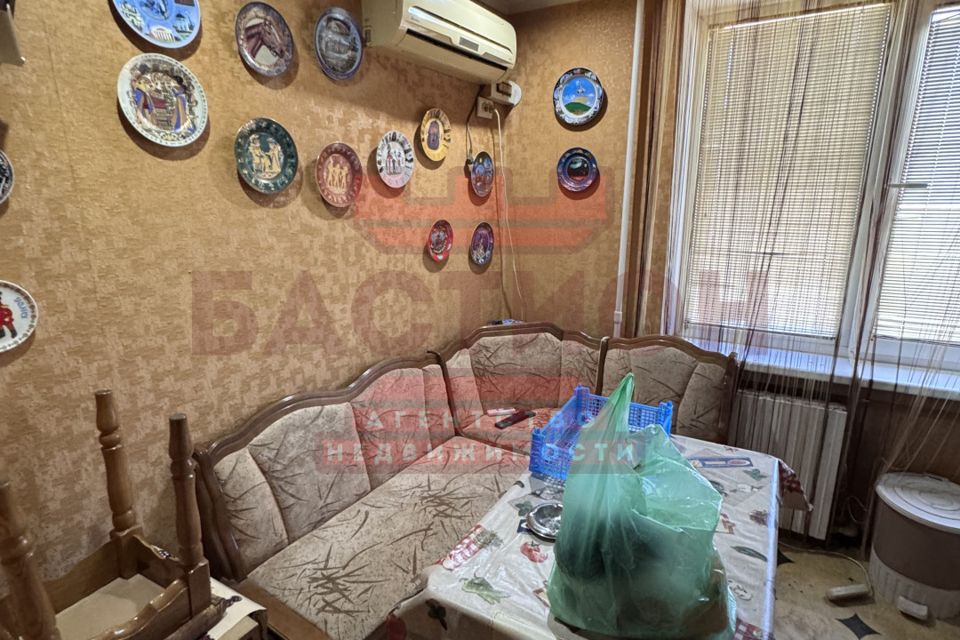 Продаётся 3-комнатная квартира, 65 м²