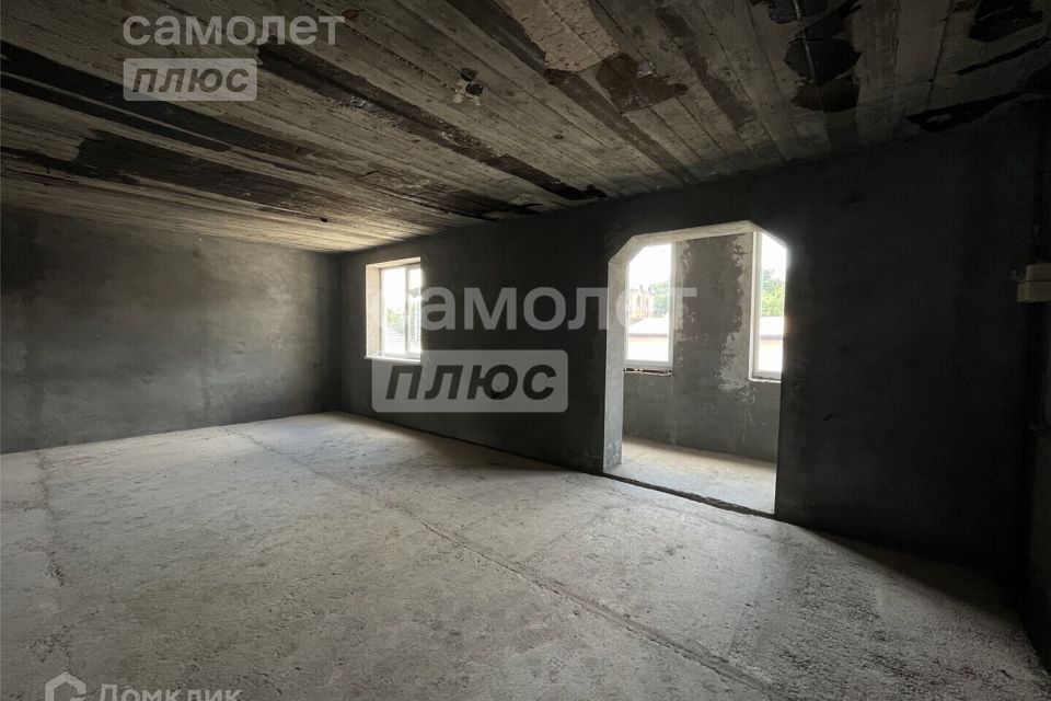 Продаётся 3-комнатная квартира, 103.8 м²