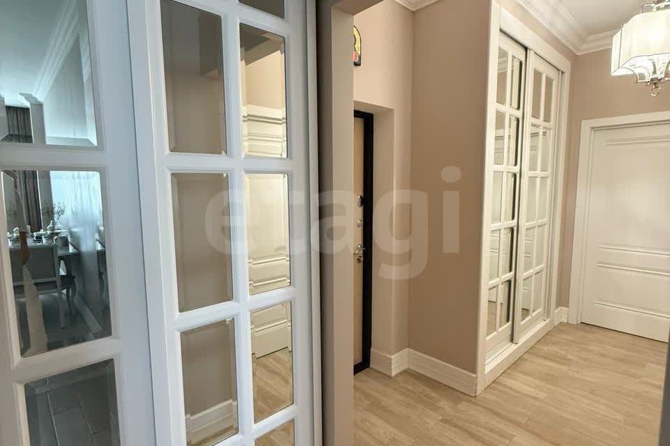 Продаётся 2-комнатная квартира, 65.9 м²