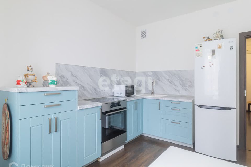 Продаётся 2-комнатная квартира, 68.2 м²