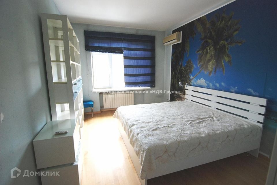 Сдаётся 4-комнатная квартира, 140 м²