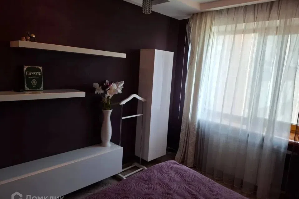 Продаётся 3-комнатная квартира, 87 м²