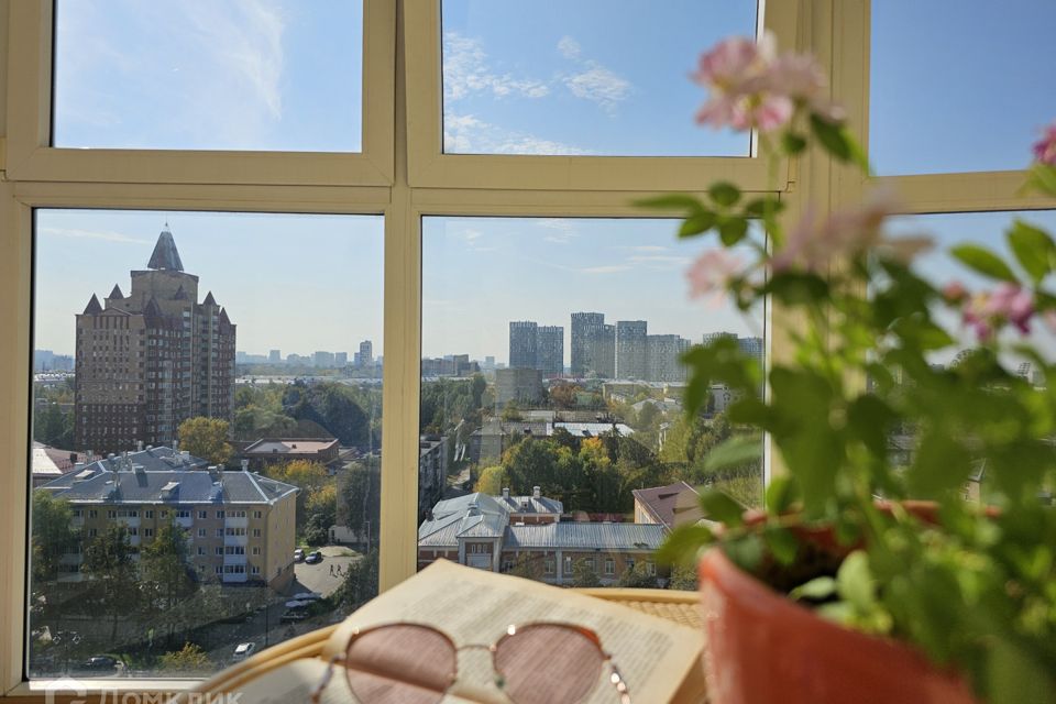 Продаётся 4-комнатная квартира, 91.4 м²