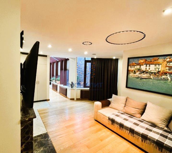 Продаётся 3-комнатная квартира, 95 м²