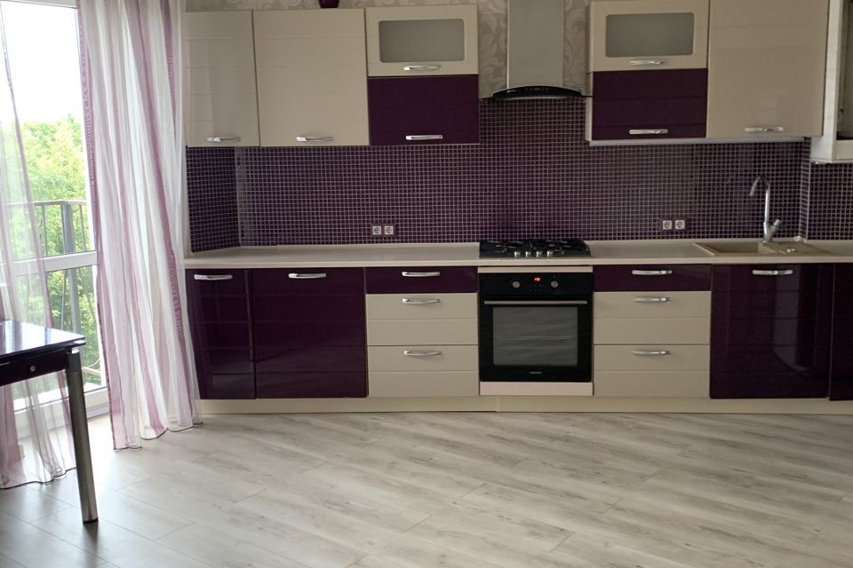 Продаётся 1-комнатная квартира, 52.6 м²