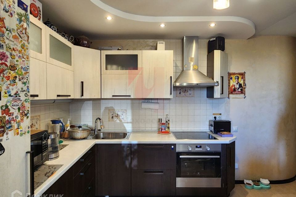 Продаётся 1-комнатная квартира, 42.1 м²