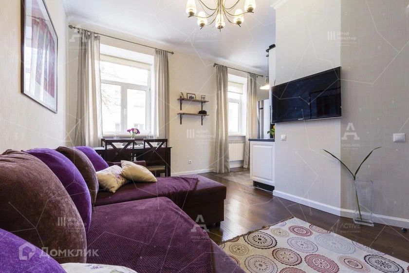 Продаётся 1-комнатная квартира, 56 м²