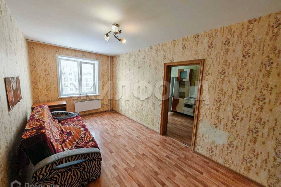 Продаётся 1-комнатная квартира, 42.3 м²