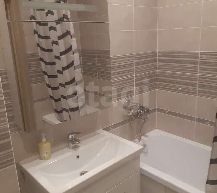 Продаётся 1-комнатная квартира, 47.6 м²
