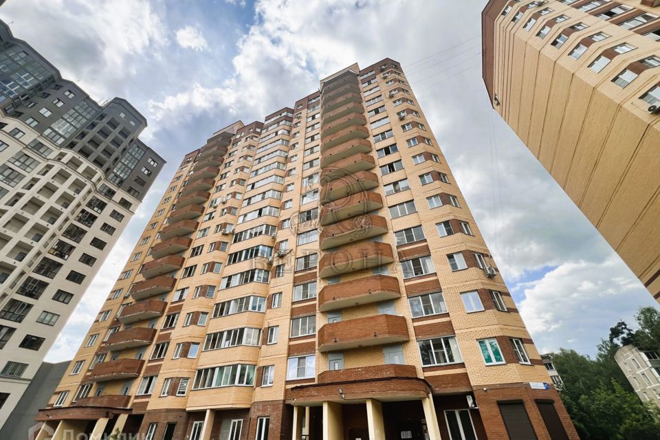 Продаётся 2-комнатная квартира, 64.1 м²