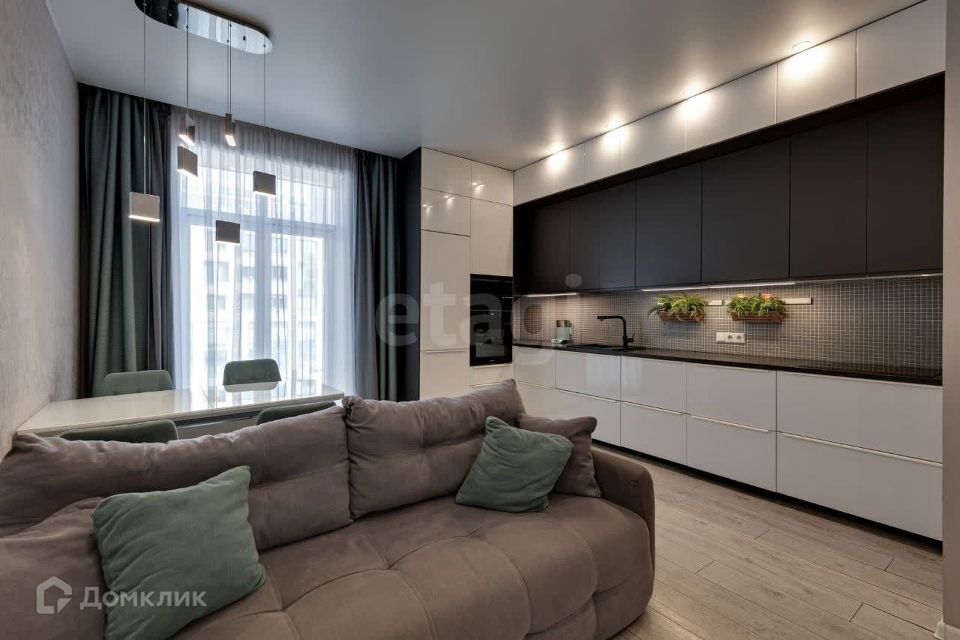 Продаётся 2-комнатная квартира, 76.6 м²