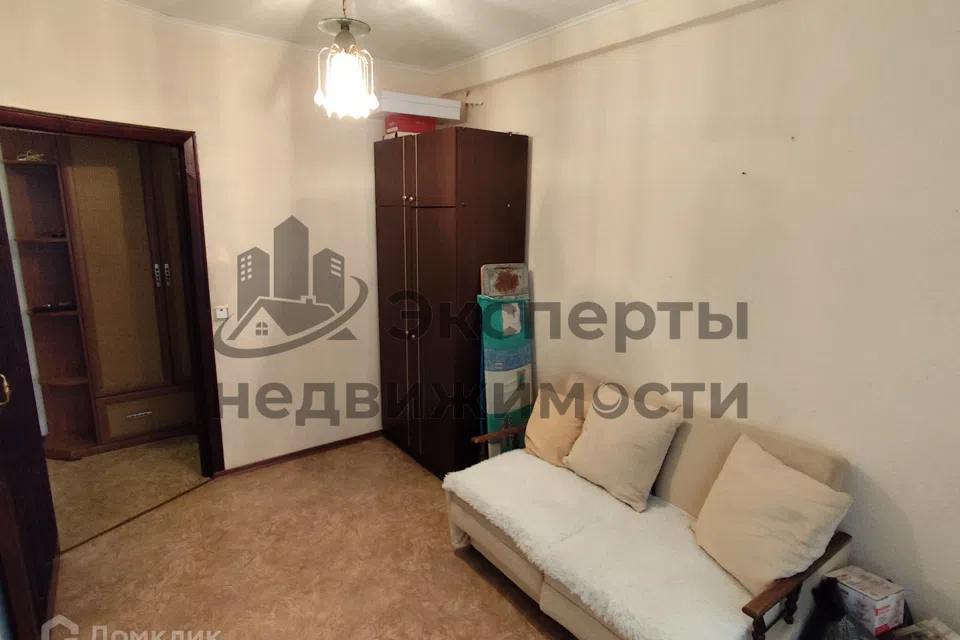 Продаётся 4-комнатная квартира, 56 м²