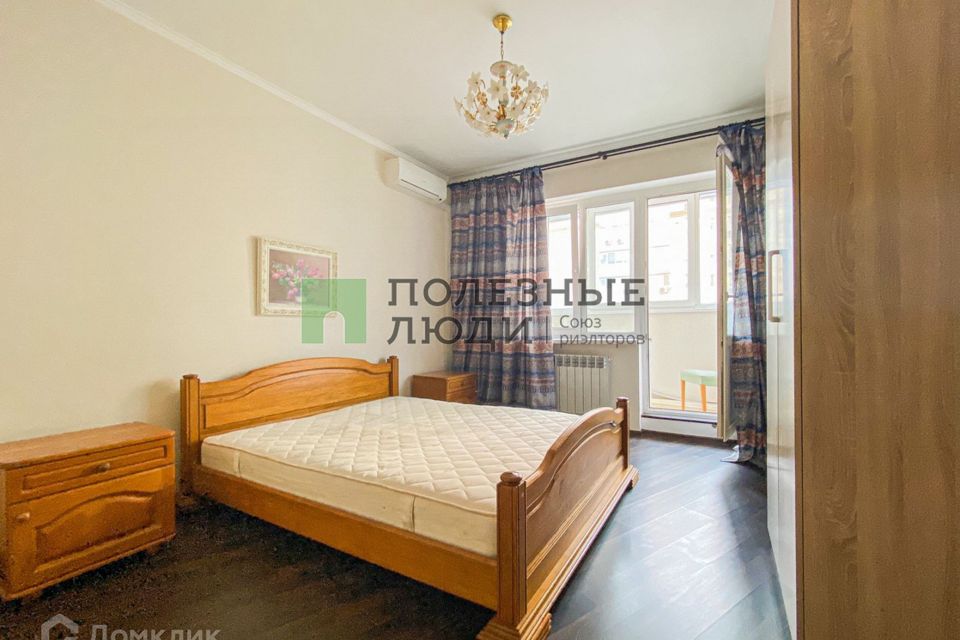 Сдаётся 2-комнатная квартира, 70 м²