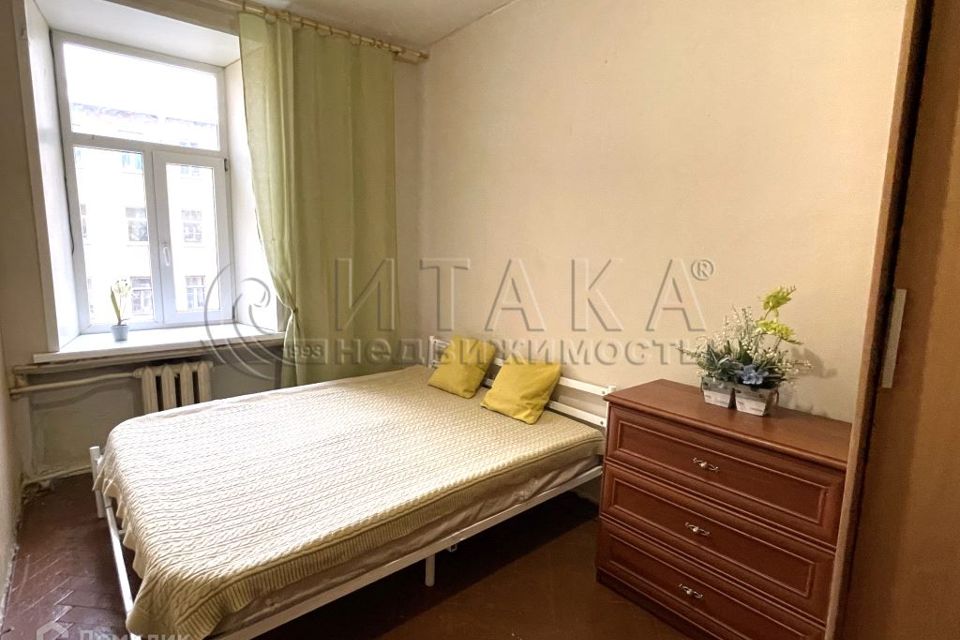 Продаётся комната в 3-комн. квартире, 14.8 м²