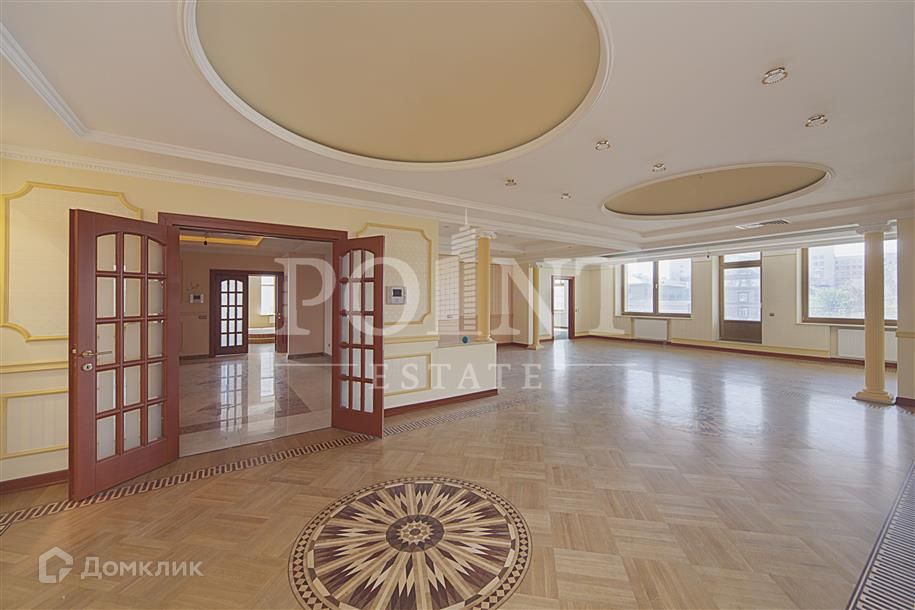 Продаётся 5-комнатная квартира, 412 м²