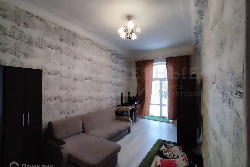 Продаётся 4-комнатная квартира, 113 м²