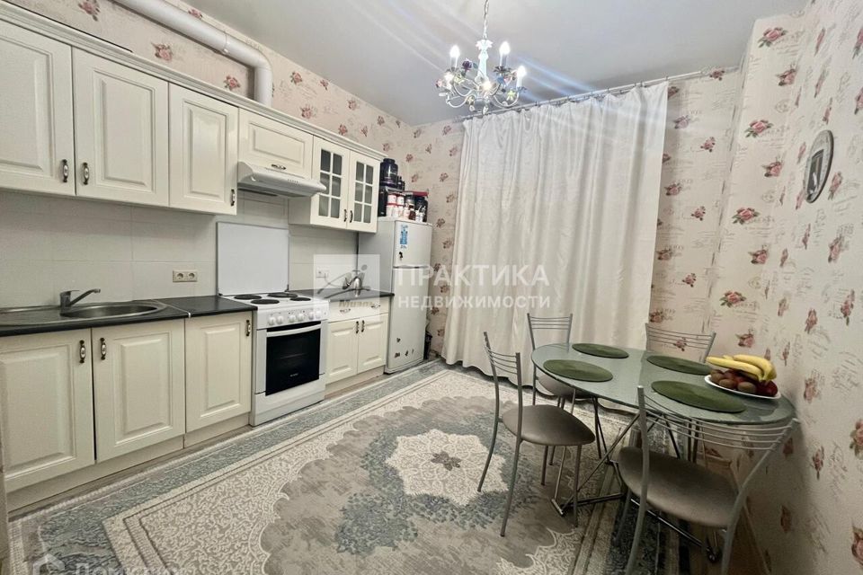 Продаётся 2-комнатная квартира, 56 м²