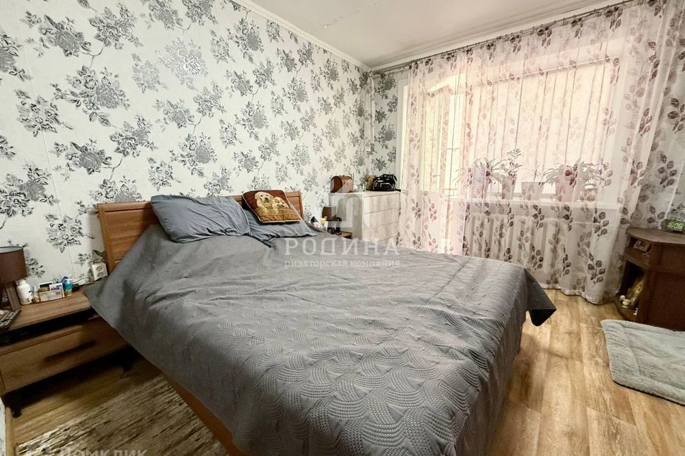 Продаётся 4-комнатная квартира, 63.8 м²