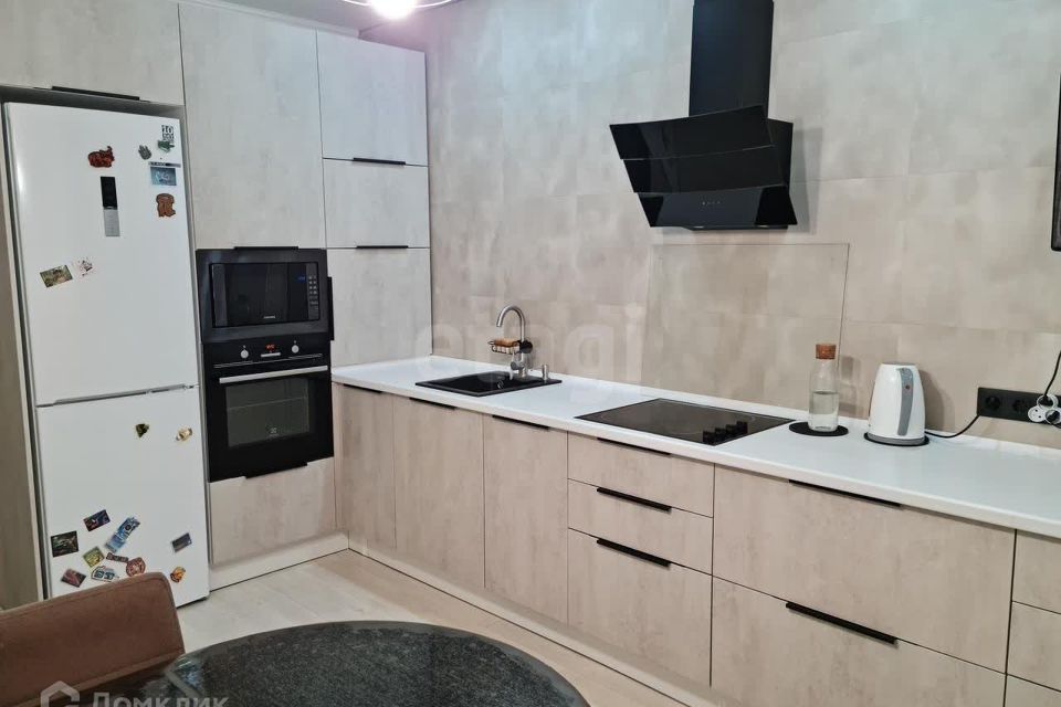Продаётся 3-комнатная квартира, 73.7 м²