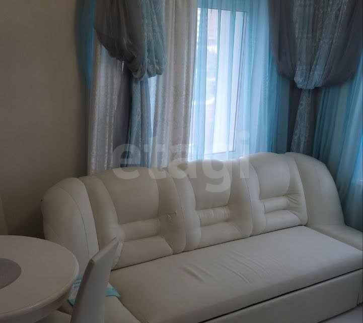 Продаётся 2-комнатная квартира, 57.5 м²
