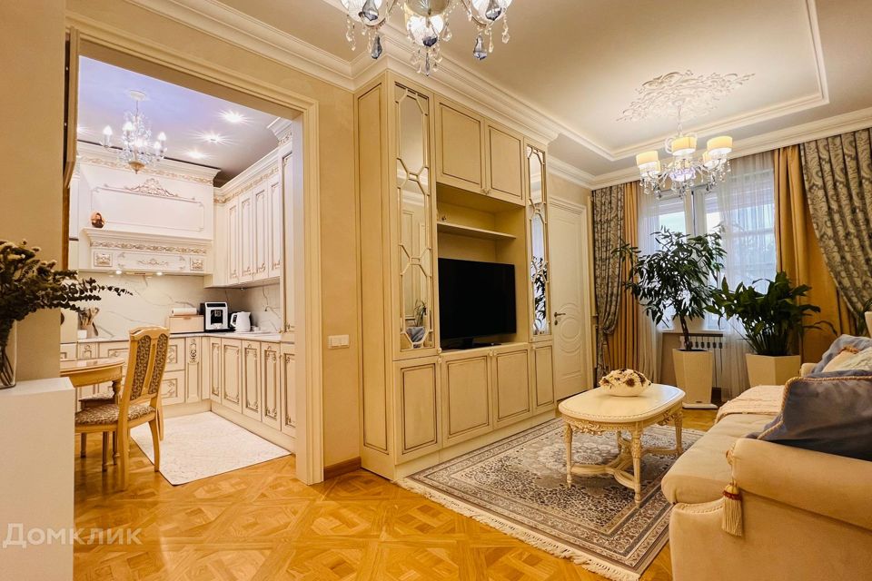 Продаётся 2-комнатная квартира, 77.1 м²