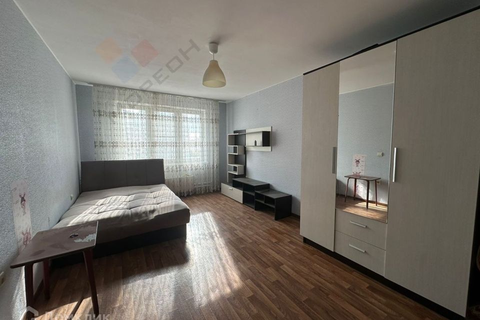 Продаётся 1-комнатная квартира, 37.9 м²