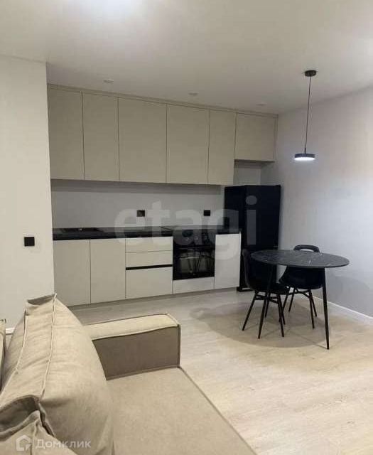 Сдаётся 1-комнатная квартира, 38 м²