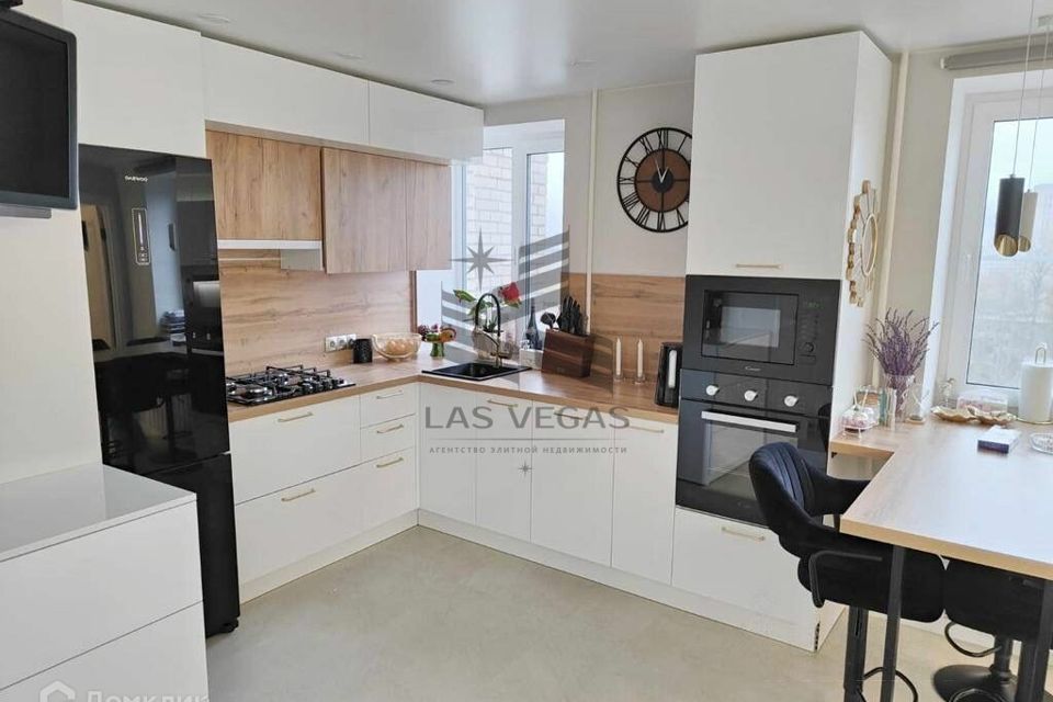Сдаётся 2-комнатная квартира, 53.8 м²