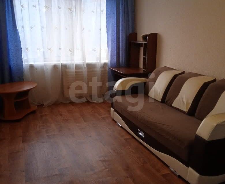 Продаётся 1-комнатная квартира, 35.8 м²