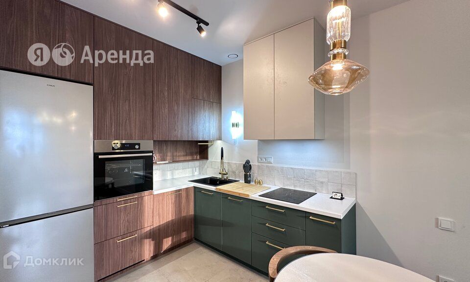 Сдаётся 1-комнатная квартира, 42 м²