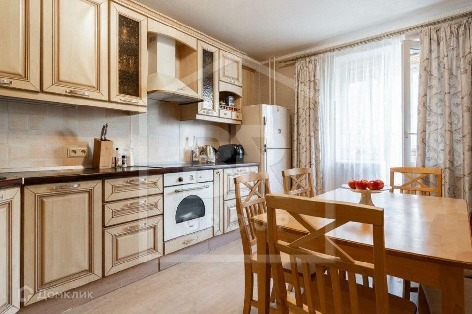 Продаётся 3-комнатная квартира, 94.1 м²