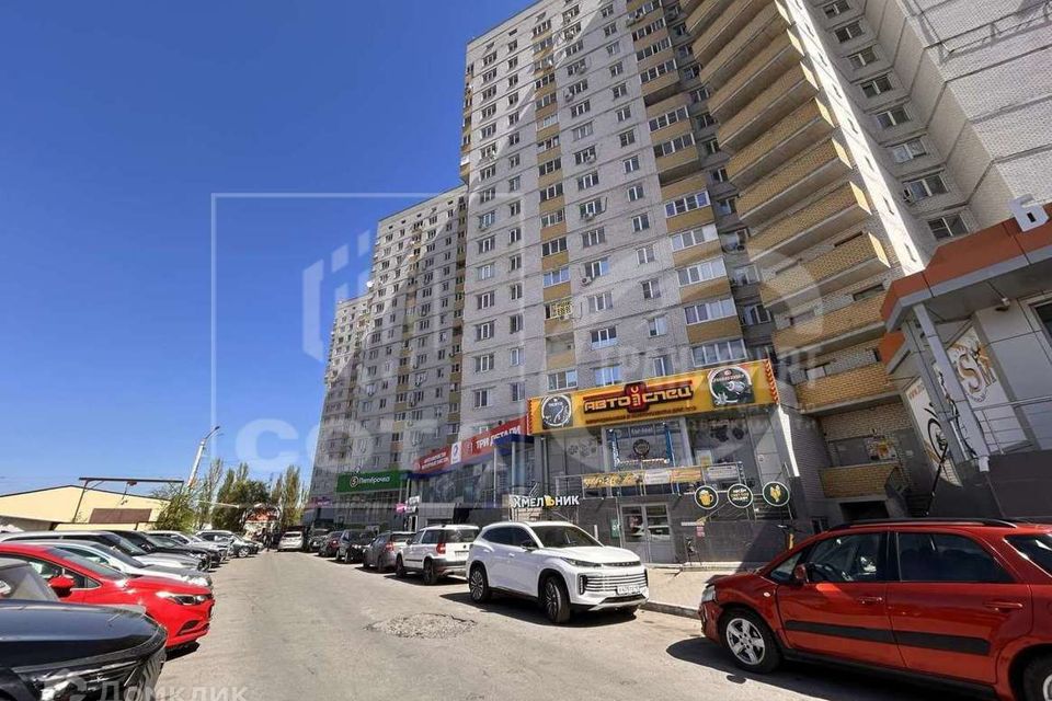 Продаётся 1-комнатная квартира, 37.8 м²