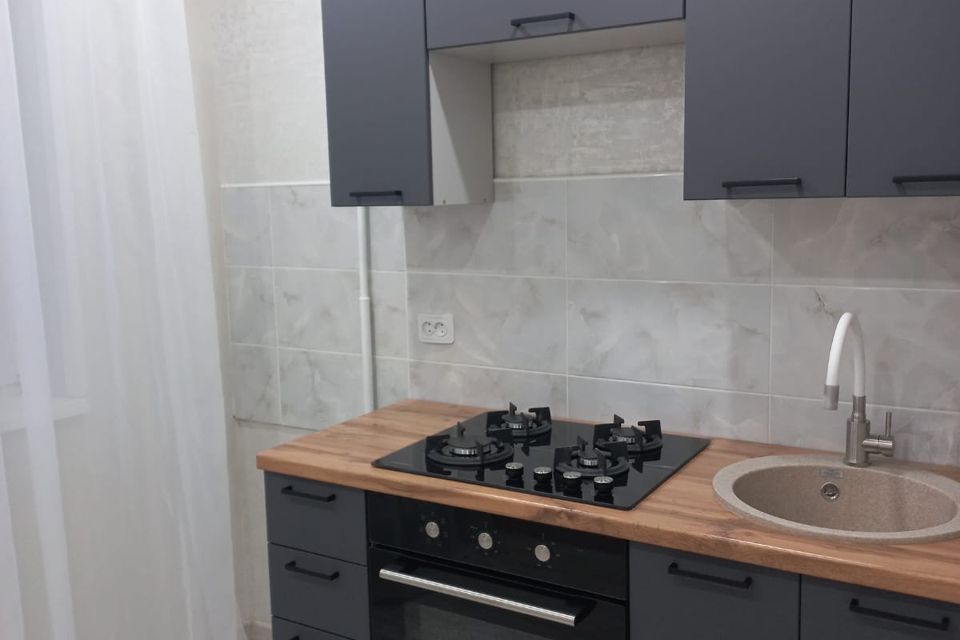 Продаётся 2-комнатная квартира, 42.4 м²