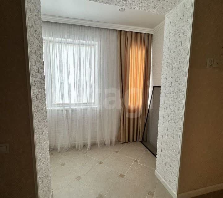 Продаётся 1-комнатная квартира, 37.8 м²