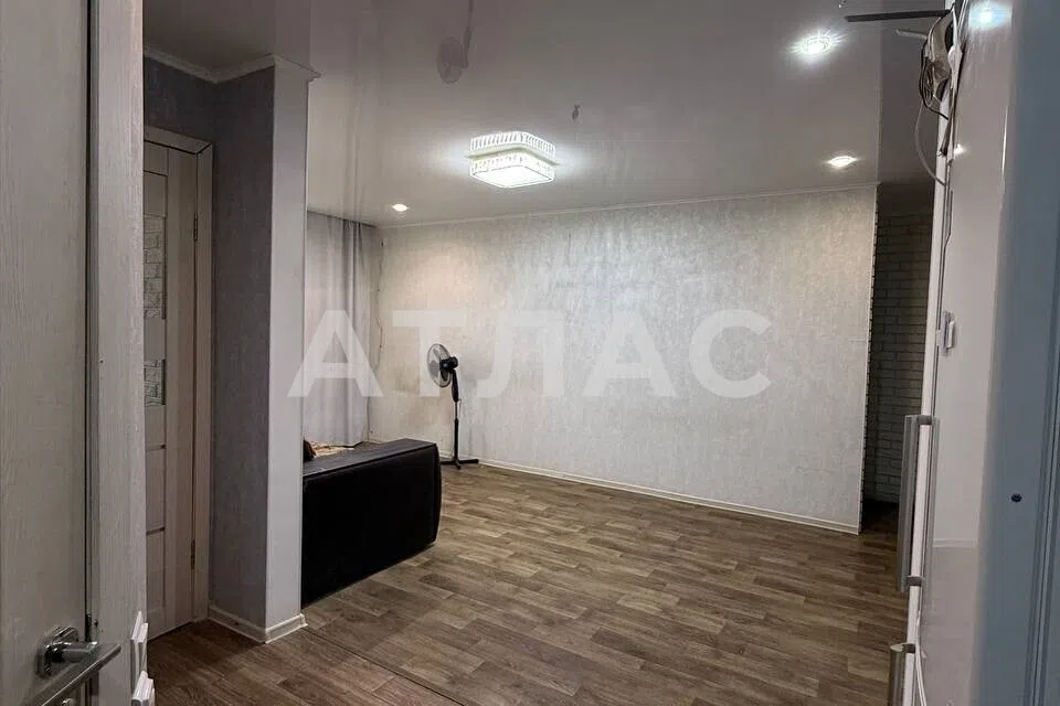 Сдаётся 3-комнатная квартира, 57.2 м²