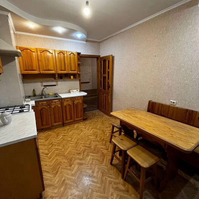 Продаётся 3-комнатная квартира, 63.7 м²