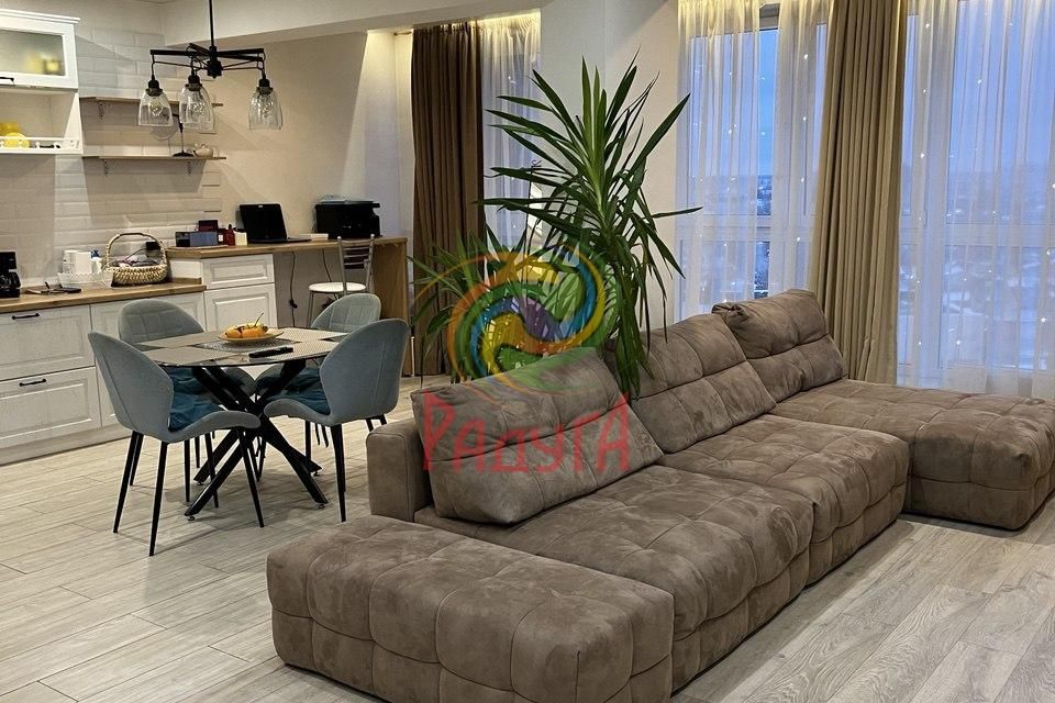 Продаётся 2-комнатная квартира, 125 м²