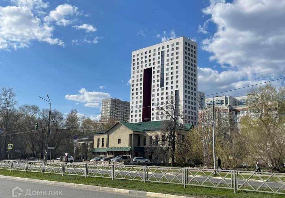 Продаётся 1-комнатная квартира, 41.7 м²