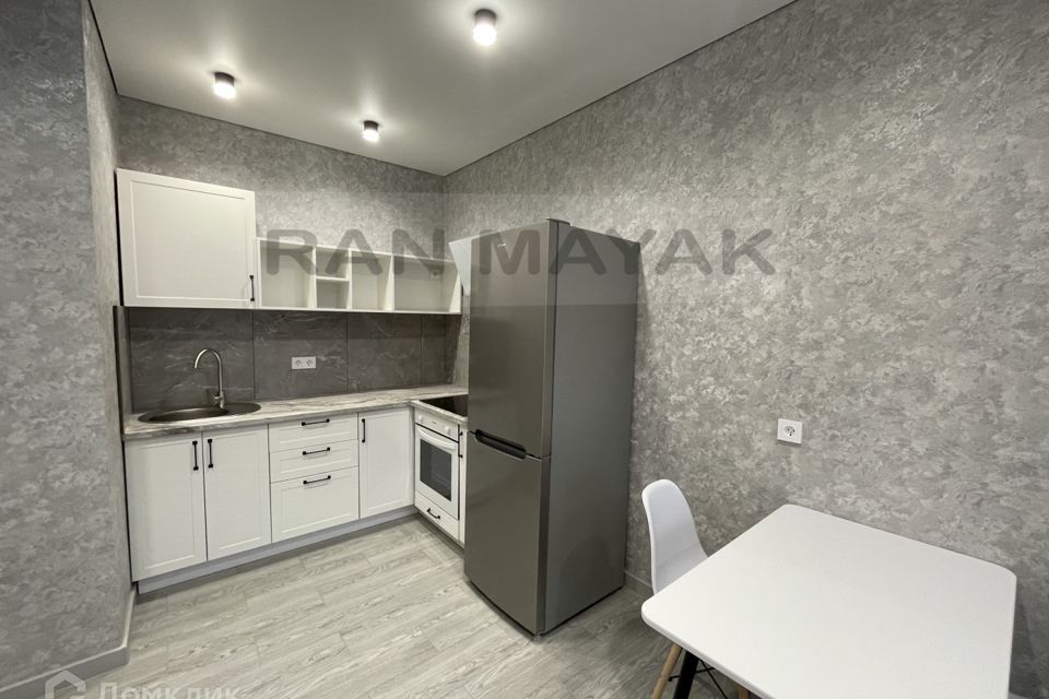 Продаётся 1-комнатная квартира, 43 м²