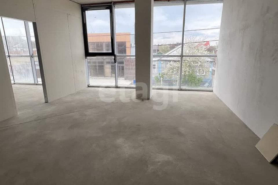 Продаётся 1-комнатная квартира, 42.8 м²