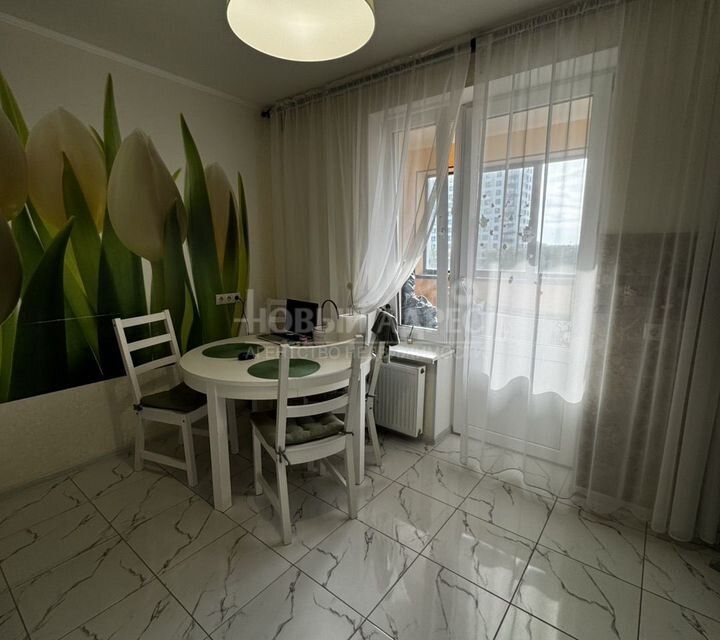 Продаётся 1-комнатная квартира, 42.6 м²